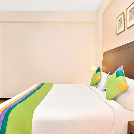 Treebo Trend Sterling Suites Inn Bangalore Exterior foto