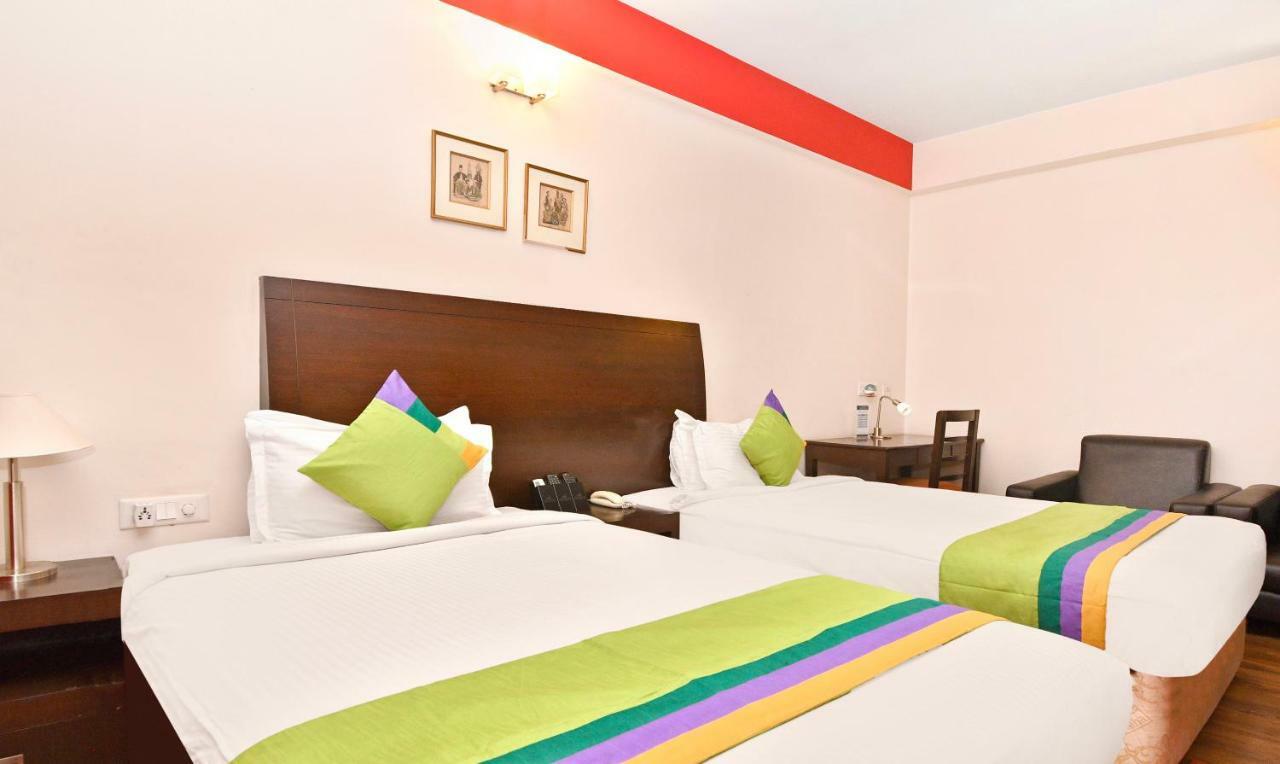 Treebo Trend Sterling Suites Inn Bangalore Exterior foto